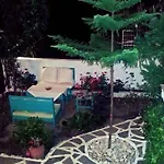 Gasthuis Alexandra's House Skiathos-stad