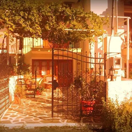 Alexandra's House Konukevi İskados