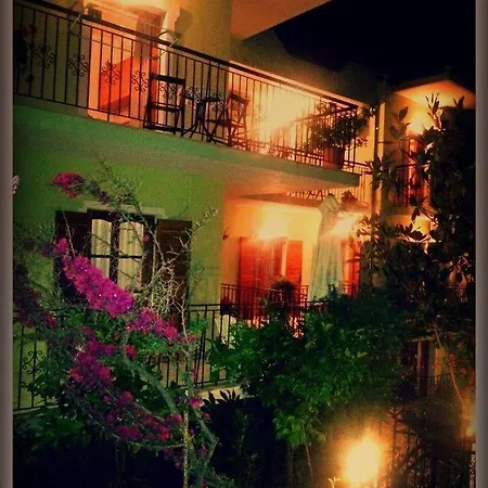 Alexandra's House 2*