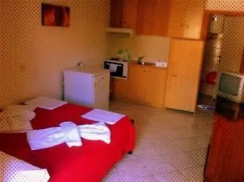 Alexandra's House İskados