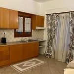 בית הארחה Alexandra's House