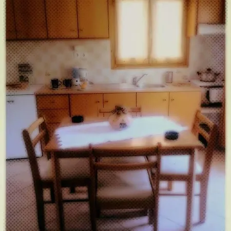 Alexandra's House Pensionat 3*