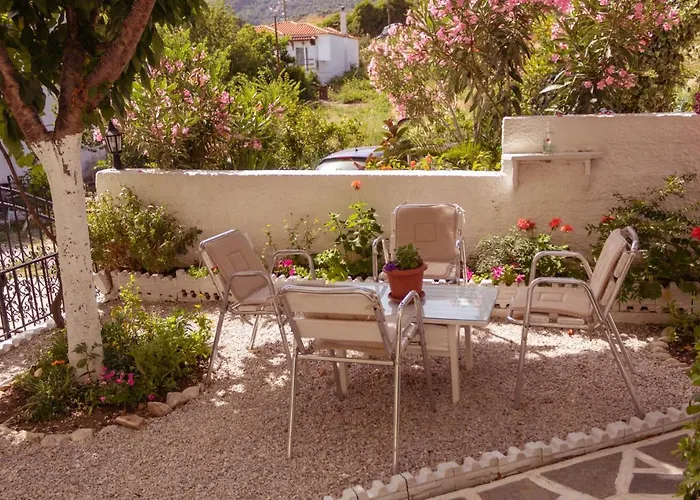 Alexandra's House בית הארחה העיירה סקיאתוס