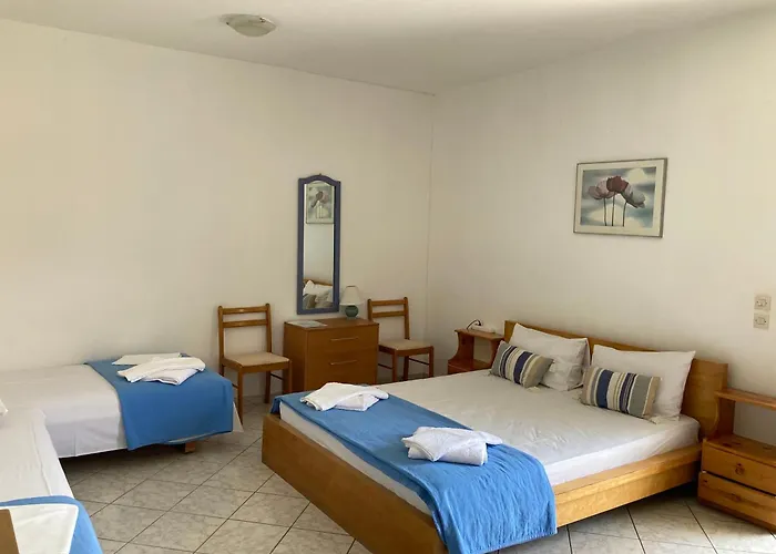 Alexandra's House בית הארחה 3*