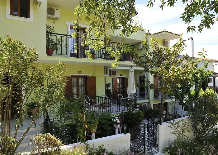 Alexandra's House 3* העיירה סקיאתוס